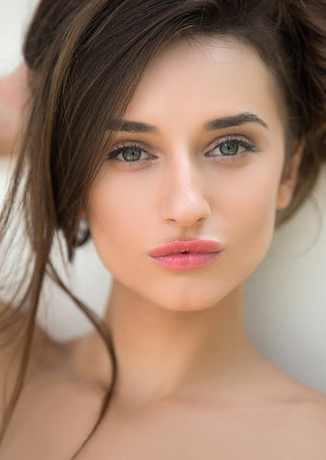 18 year old girl Katya spits out cum after virginity losing intercourse